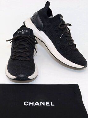 Chanel Tennies 39 Black Fabric Quilted Logo Matelasse Knit Sneakers